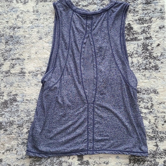 Rebook workout tank - Picture 3 of 3